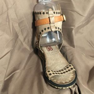 Women’s sandal